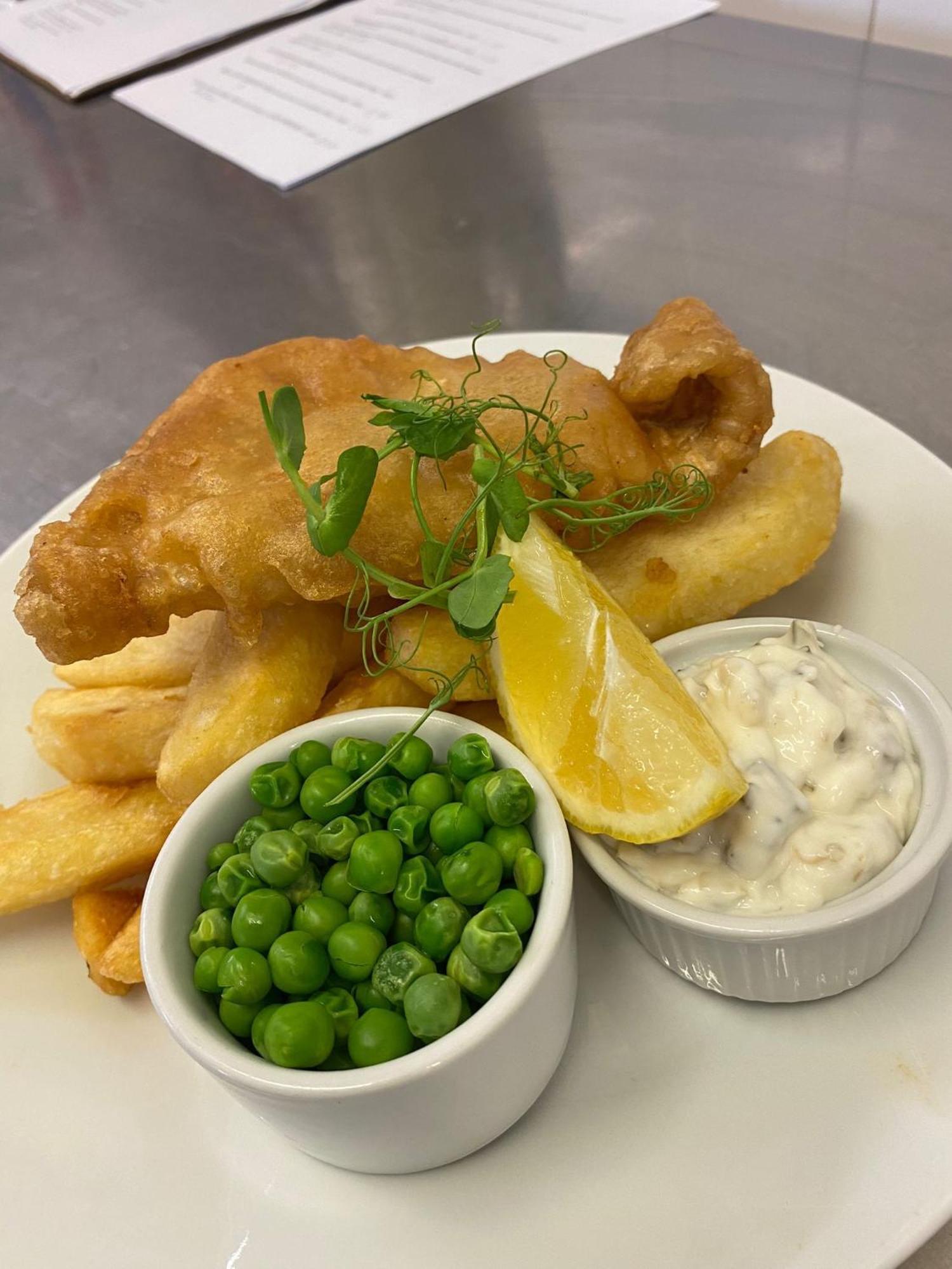The Hind Hotel Wellingborough Esterno foto